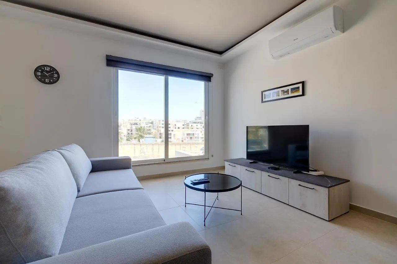 Luxury Maisonette In A Tranquil And Central Area Apartment Saint Julian's